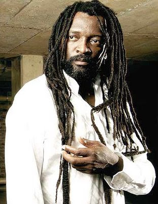 Lucky Dube - Quelle est sa taille ?